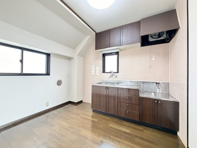 フォレストコート市川のキッチン