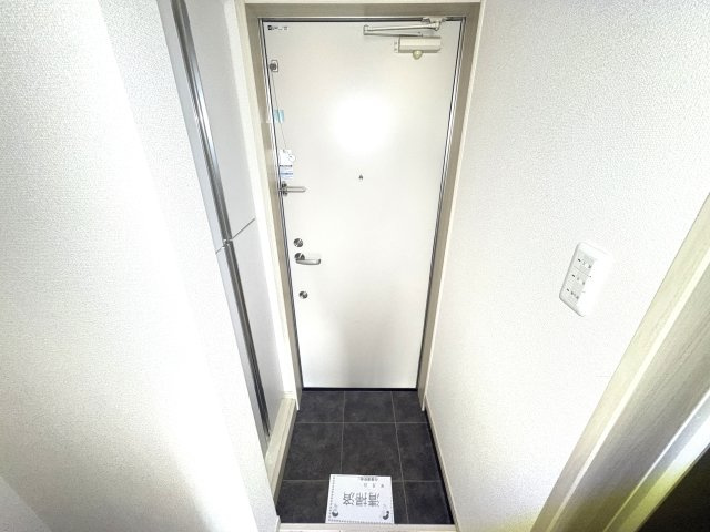 フォーチュン西立川の玄関