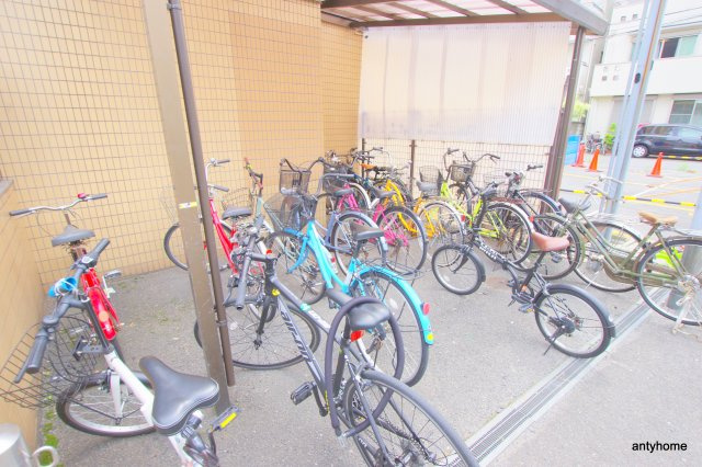 シャルム橋本3　仲介手数料の駐車場