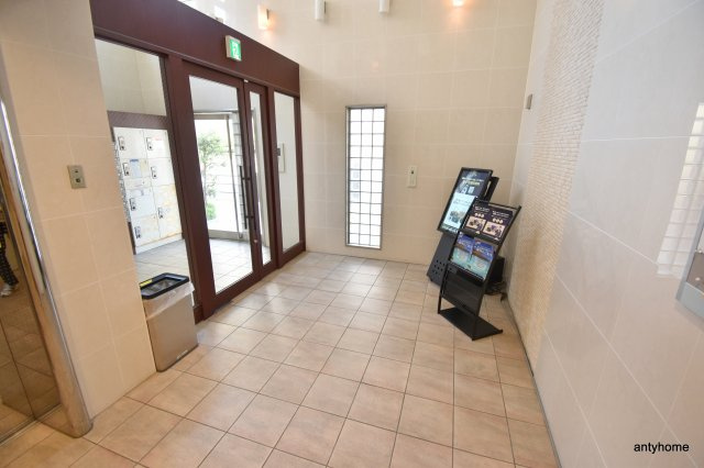 カルム千昇2　仲介手数料無料のロビー