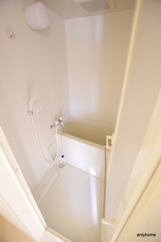 カルム千昇2　仲介手数料無料の浴室