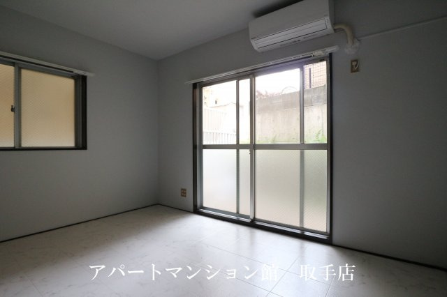 フラット白山第一の居間・リビング