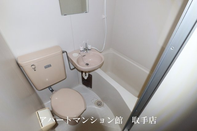 フラット白山第一の浴室