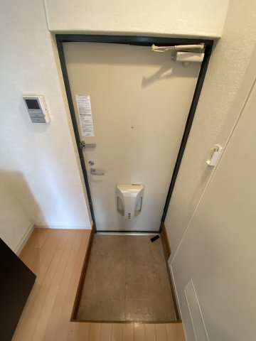 今村コーポの玄関