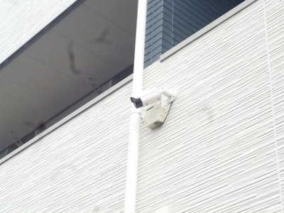 【エントランス】 | FUNs遊園Ⅱ/ファンズ遊園Ⅱ | 共用エントランスは不審者の侵入を未然に防ぐオートロック付き！防犯対策充実しています◎