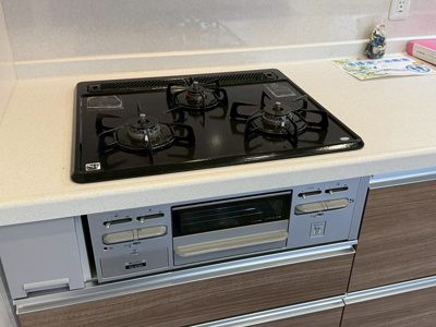 【洋室】 | FUNs遊園Ⅱ/ファンズ遊園Ⅱ | 南東向き洋室6帖☆ウォークインクローゼットがあります♪お洋服の多い方もお部屋が片付いて快適に過ごせますね♪