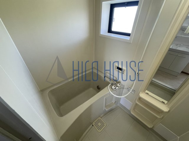 ジュピターズBの浴室