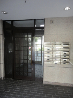 【エントランス】