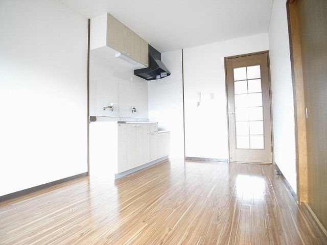 【居間・リビング】 | ロイヤルアパルト阪本