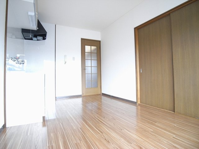 【居間・リビング】 | ロイヤルアパルト阪本