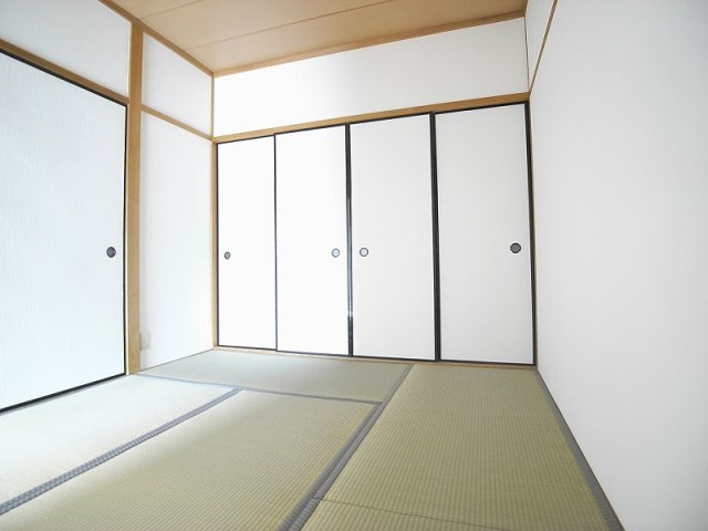 【和室】 | ロイヤルアパルト阪本