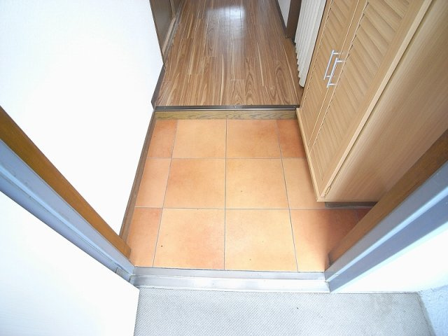 【玄関】 | ロイヤルアパルト阪本