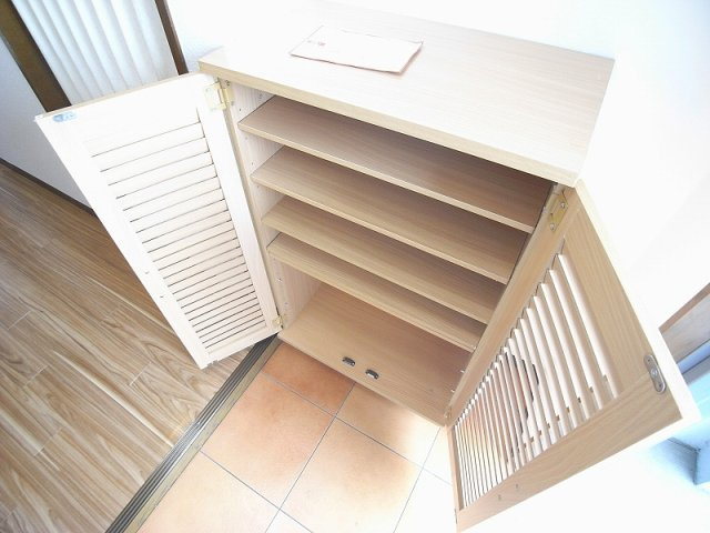 【玄関】 | ロイヤルアパルト阪本 | シューズボックス