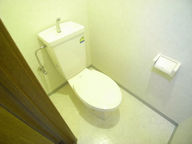 【トイレ】 | ロイヤルアパルト阪本