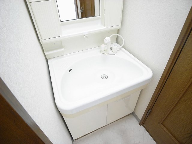 【洗面所】 | ロイヤルアパルト阪本