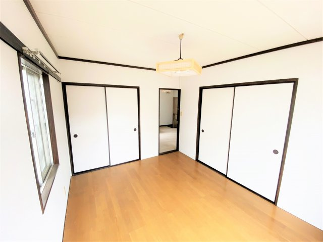 コーポまるもの洋室