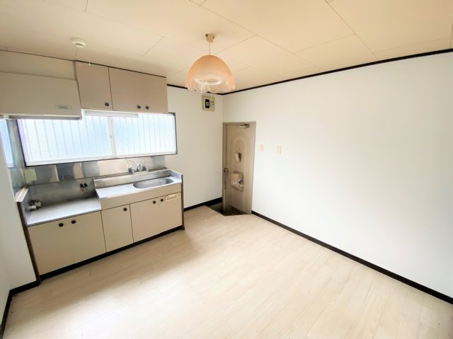 コーポまるもの居間・リビング