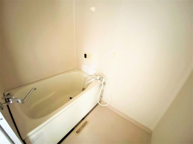 コーポまるもの浴室