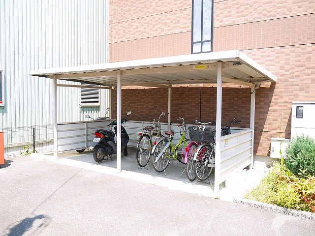 サンガーデン（千代）のその他共用部分|自転車置き場