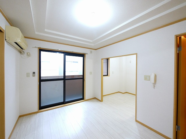 サンガーデン（千代）の洋室|使い勝手のいい洋室です