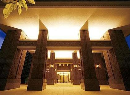ヨコハマオールパークス　第四街区のエントランス|毎日通るエントランスはこのようになっています