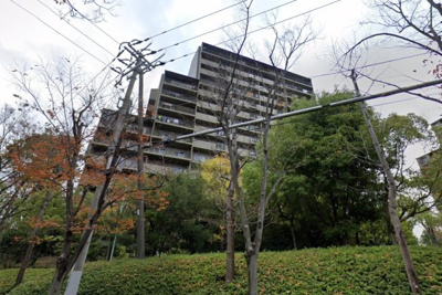 【外観】 | 千里中央パークヒルズF棟 | 【現地写真】
総戸数78戸のマンションです♪