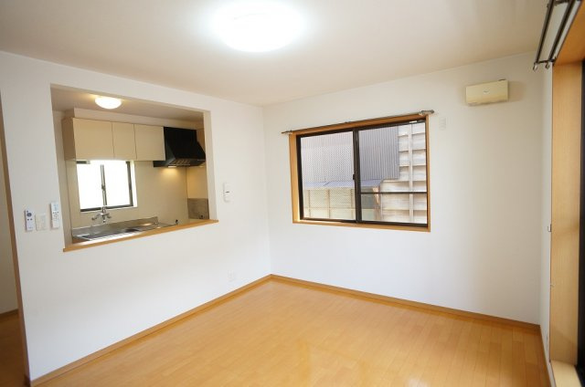 【居間・リビング】 | トワール本町 | カウンターキッチンで会話も弾みます♪