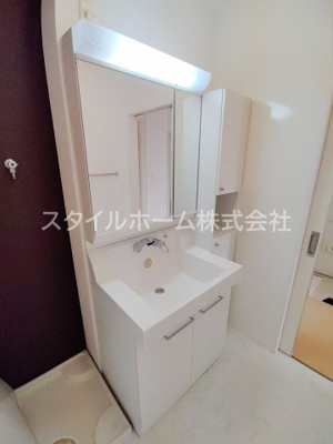 【洗面所】 | ガーデンアベリア | 広い洗面スペース