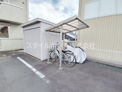 【その他共用部分】 | ガーデンアベリア | 駐輪場