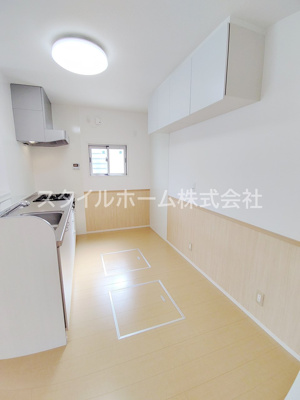 【居間・リビング】 | ガーデンアベリア | 居間です