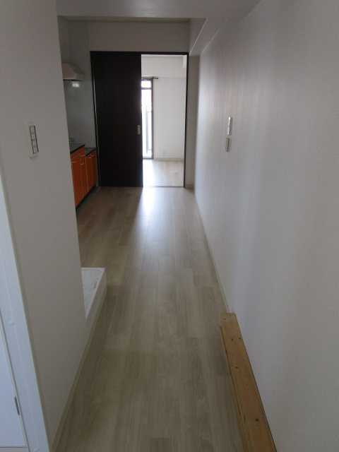 大拓ハイツ7の玄関