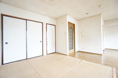 【和室】 | エーデルハイム B | 畳スペース♪