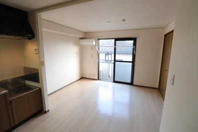 【居間・リビング】 | グリーンコーポラス