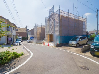 【前面道路含む現地写真】