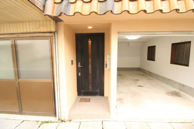 【エントランス】 | 駒ヶ林4貸家