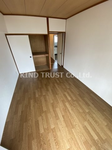 スカイハイム天神橋の居間・リビング