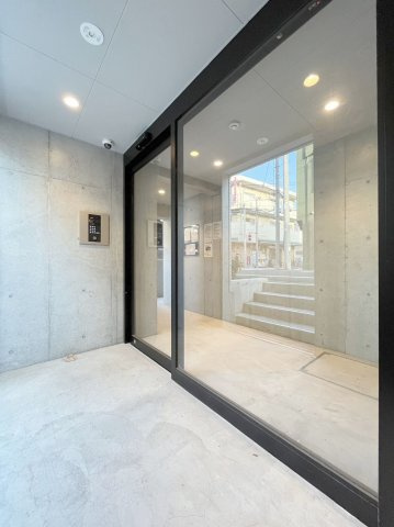 「防音マンション」ラシクラス豊玉南のエントランス|オートロック付きのエントランススペースです
