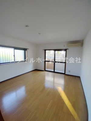 【居間・リビング】 | エスペランスつつじが丘 | おしゃれな居間です