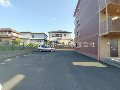 【駐車場】 | エスペランスつつじが丘 | 駐車スペースもあります