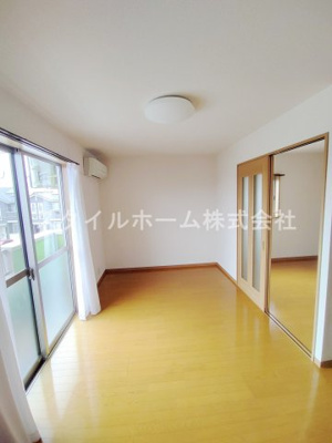 【居間・リビング】 | プリエール | ゆったりとした居間です