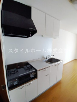 【キッチン】 | プリエール | コンパクトなキッチンで掃除もラクラク