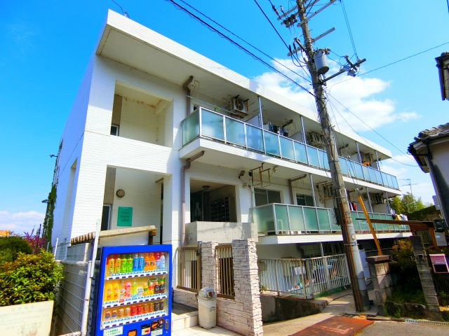 グリーンハイツ北野田の外観