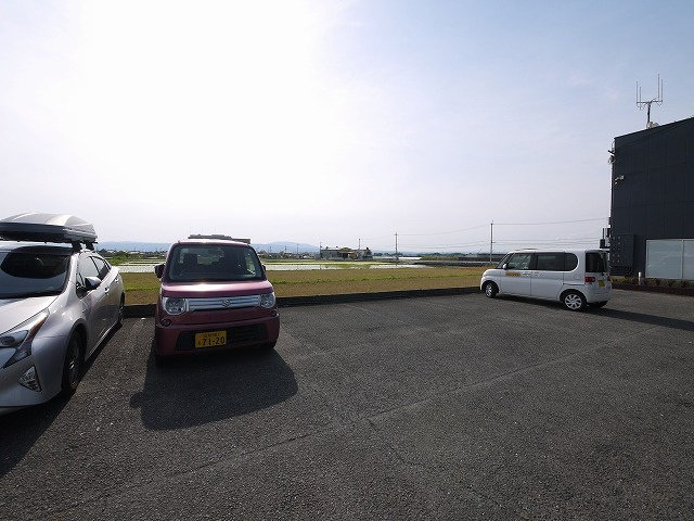 藤本ビルの駐車場|駐車スペースもあります