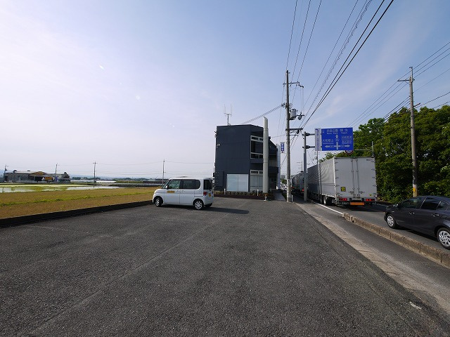 藤本ビルの駐車場|駐車場完備です