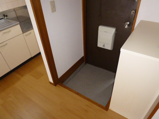 エルディム明日香の玄関