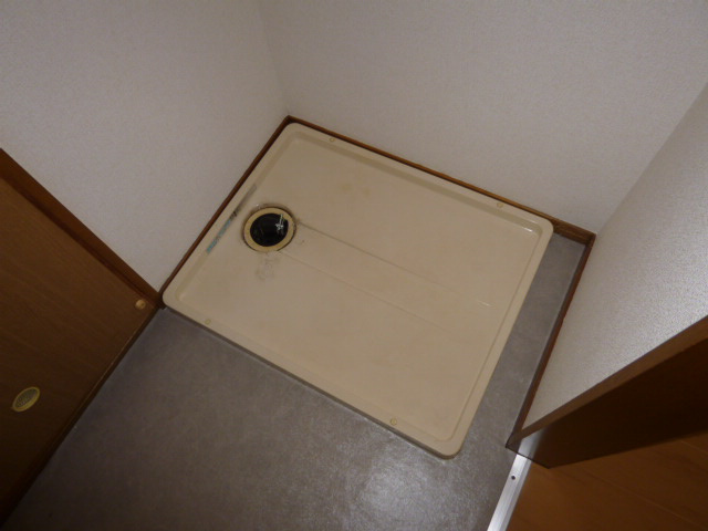 エルディム明日香のその他|洗濯機置き場