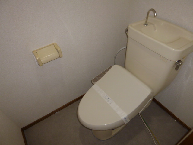 エルディム明日香のトイレ|温水洗浄便座