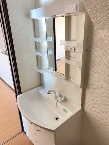 フェニックス麻の独立洗面台