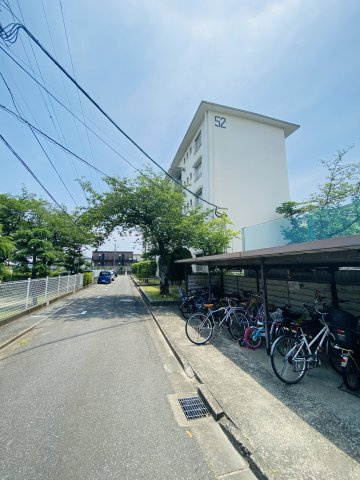 金山団地52棟の外観
