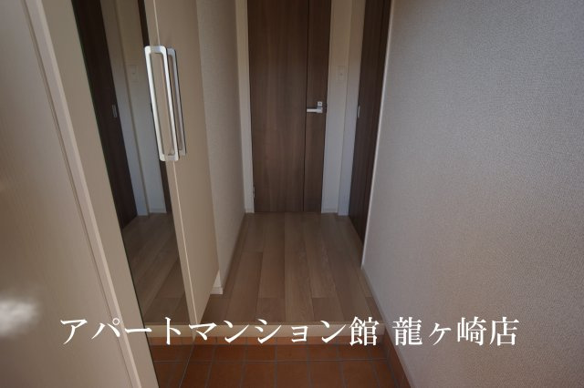 ローザ・ヴィレⅡの玄関
